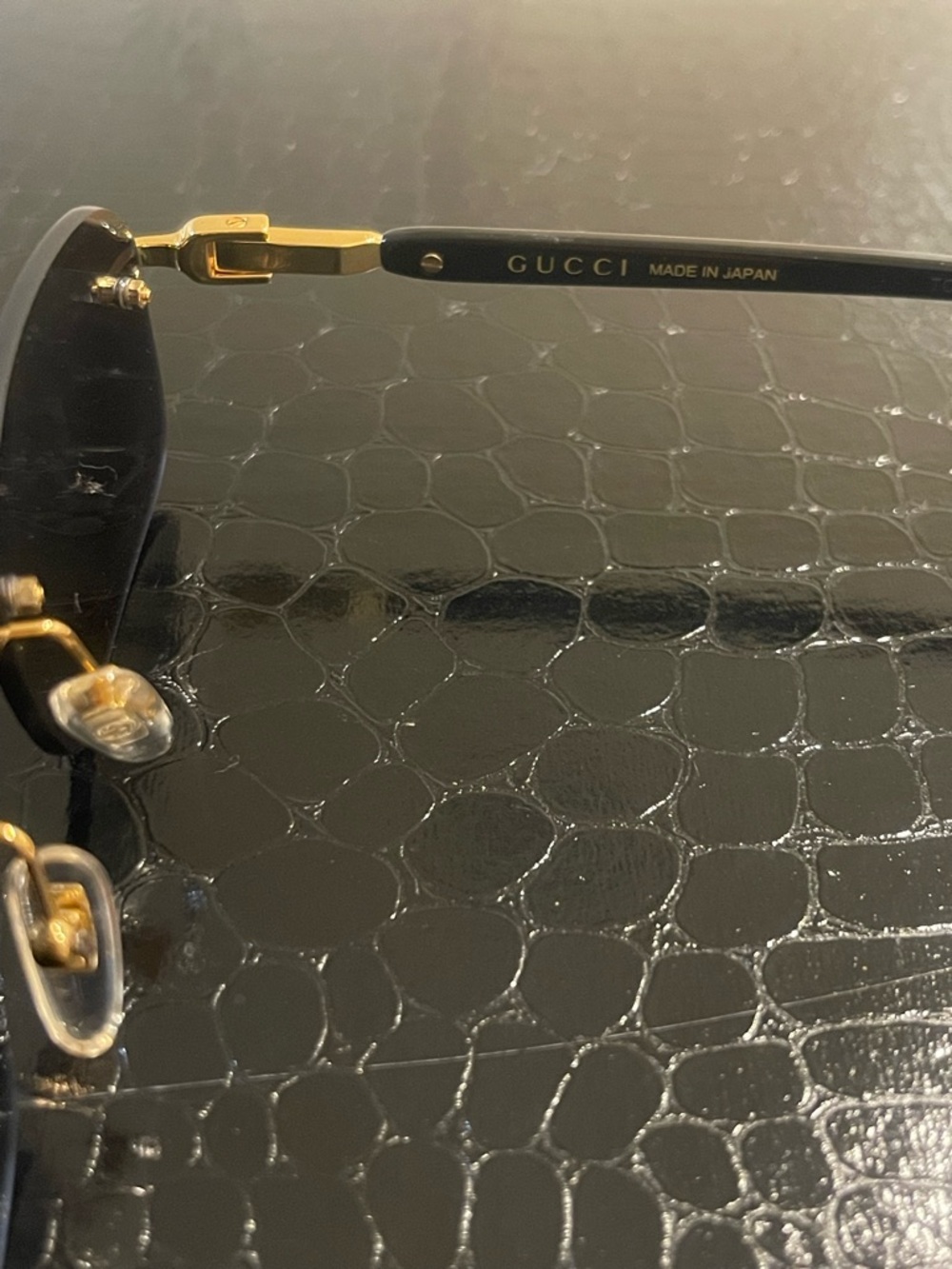 Gucci GG1221S 001 Black Gold Gray Lense Sunglasses with Case Pouch and Cloth - Picture 3 of 8